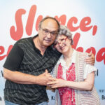 Herec Pavel Kikinčuk se v muzikálu Slunce, seno, jahody setkává s Jaroslavou Kretschmerovou. On hrál ve filmu Šimona Pláničku, ona Evíka.