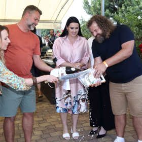 Besky během křtu přiznala, že během soutěže MasterChef Česko hledala inspiraci právě na webu Toprecepty.cz, který knihu vydává.