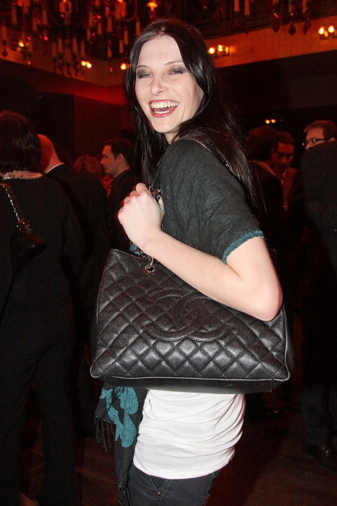 Dnes Iva Frühlingová říká, že žije přítomným okamžikem a na dlouhodobá plánování ji příliš neužije.