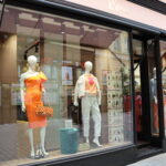 Čeká zde na vás široká nabídka luxusního zboží, kterému jen stěží odoláte. 