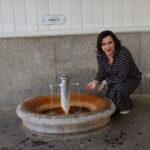 Markéta Behinová, šéfredaktorka magazínu Lifee.cz, u pramene Karla IV.