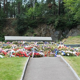 Najdeme zde také Knihu obětí...