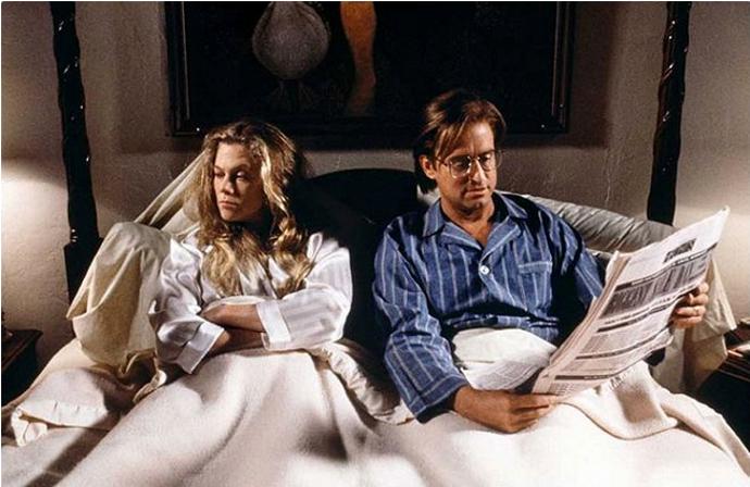 Manželství Olivera (Michael Douglas) a Barbary (Kathleen Turner) trvalo 17 let.