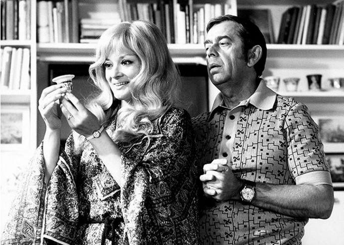 V době natáčení komedie Hodíme se k sobě, miláčku...? byl Vlastimil Brodský s Janou Brejchovou ženatý již deset let.