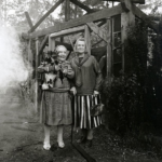 Nataša Gollová a Eva Svobodová byly dlouholetými kamarádkami. Během natáčení ale spolu nemluvily. Nataša totiž nechtěla prozradit recept na svou svíčkovou.