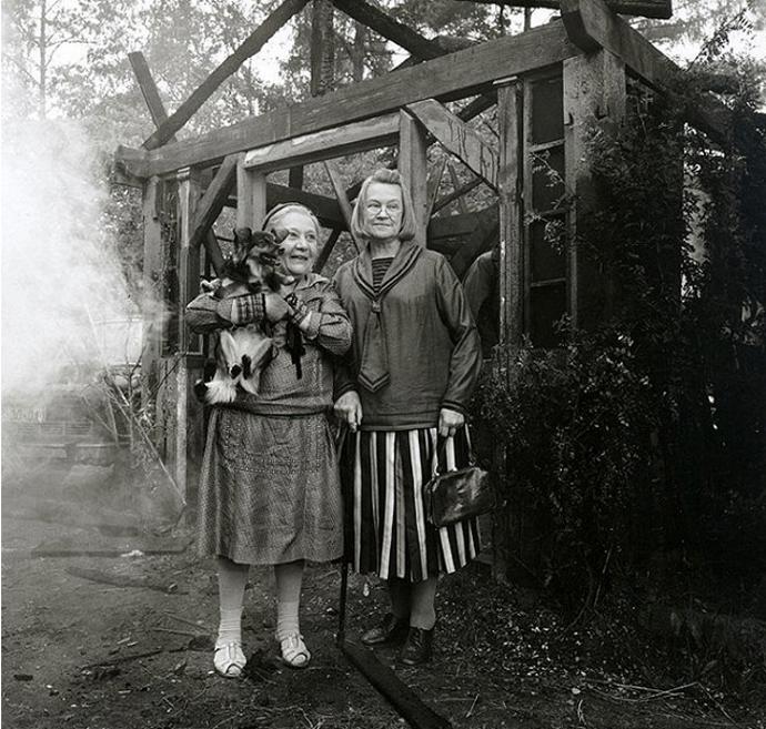 Nataša Gollová a Eva Svobodová byly dlouholetými kamarádkami. Během natáčení ale spolu nemluvily. Nataša totiž nechtěla prozradit recept na svou svíčkovou. 