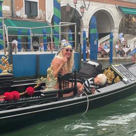 Tradičně jako každej rok, když jeden den prší, tak jedeme do Benátek.