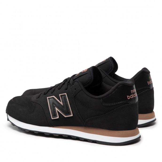 Černé sneakersy. NEW BALANCE, 1016 Kč