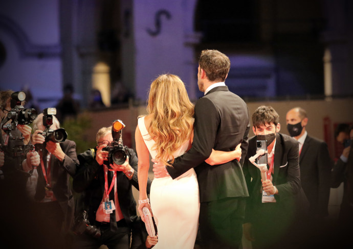 Jako pár spolu vyrazili už na 78. ročník Mezinárodního filmového festivalu v Benátkách.