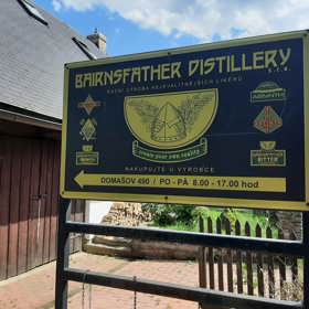 Nenápadnou destilerku můžete najít v srdci Jeseníků.