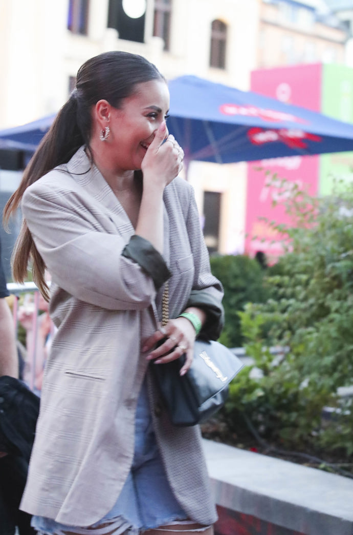 Zpěvačka se skvěle bavila.