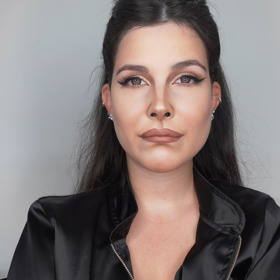Make-up proměna vizážistky Diany Vitikačové ve zpěvačku Lanu Del Rey. Jak tohoto vzhledu Diana docílila?