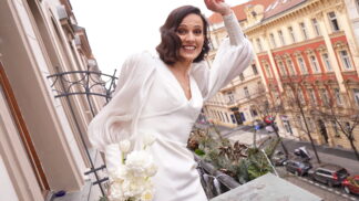 Hvězda seriálu Jitřní záře odbarví své tmavé kadeře: Moje vlasy budou jak chemlon, říká Petra Bučková