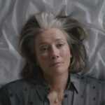 Hodně štěstí, pane Veliký: Nancy (Emma Thompson) je vdova a za celý svůj život spala jen s jedním mužem.