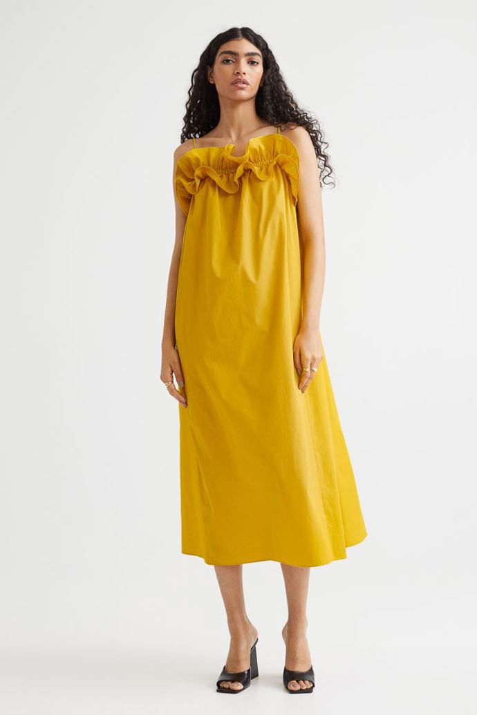 Šaty s volánky. H&M, 449 Kč
