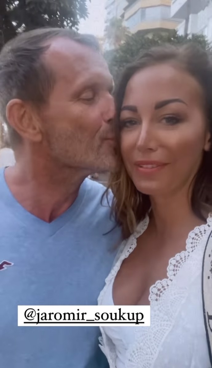 Jaromír Soukup prý s Agátou Hanychovou plánuje společnou budoucnost se vším, co k tomu patří.