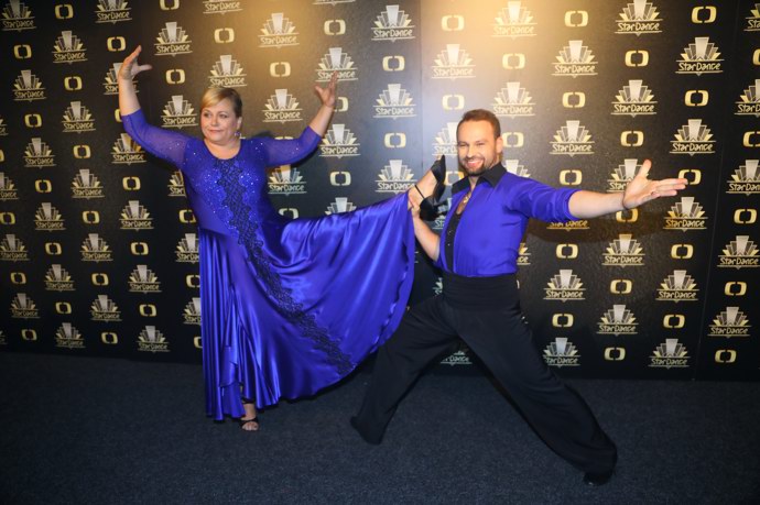 Taneční pár se brzy stal horkým favoritem na vítězství, protože Pavlu Tomicovou si celý národ zamiloval.