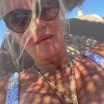 Vendula Pizingerová tak bojuje dál. Největší problém má v obchodě se čtením popisků zboží nebo v restauraci, když nevidí na menu. A jednou si na obličej omylem nanesla deodorant ve spreji.