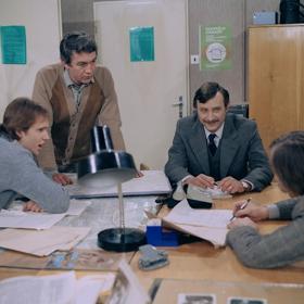 Na seriálu Malý pitaval z velkého města se jako odborný poradce podílel kriminalista Miloslav Dočekal.