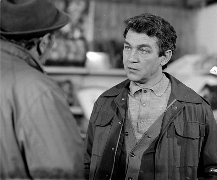 Na některé role se nezapomíná. Na Jiřího Krampola volali i po třiceti letech: "Krejcárek, hlasíme se do služby!"