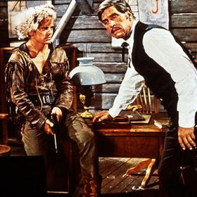 Ve filmu Vinnetou - Rudý gentleman se sešlo několik válečných veteránů - americká pěchota, francouzští výsadkáři, wehrmacht atd.