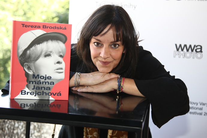 Tereza Brodská pracovala na knize Moje máma Jana Brejchová několik let.