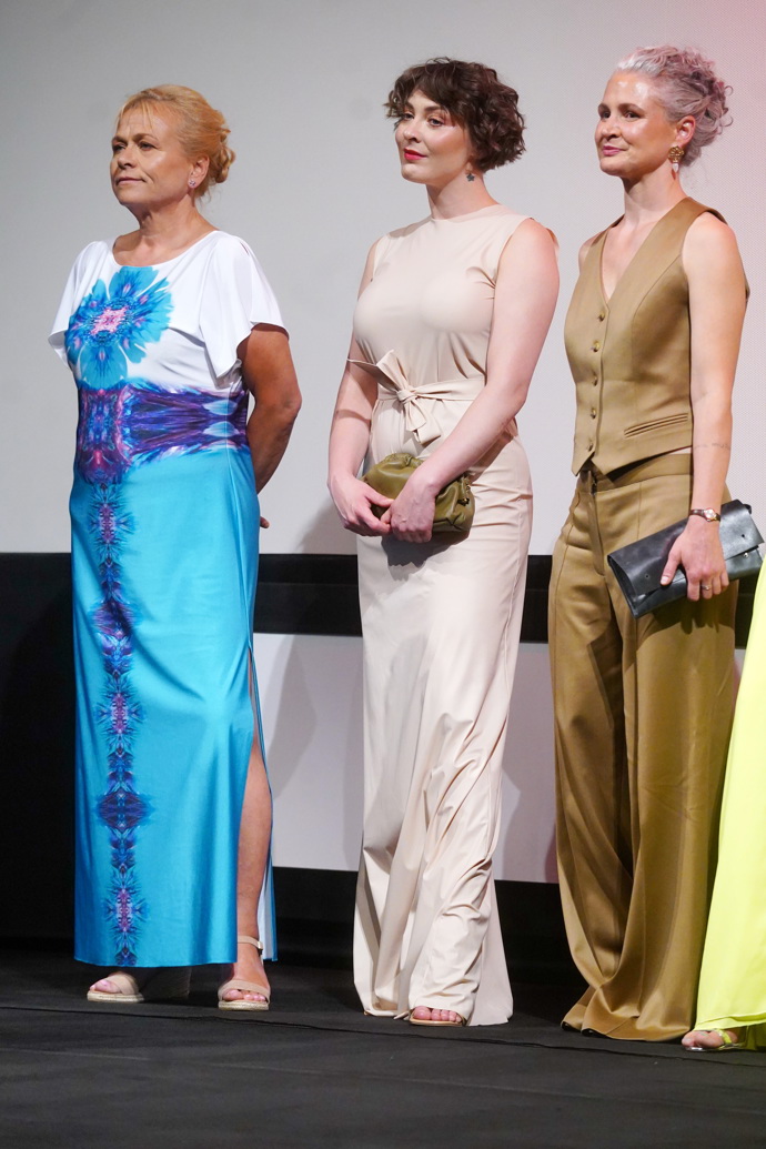 K šedesátinám si herečka nadělila postavu snů - posuďte sami podle její úchvatné siluety letos v Karlových Varech.