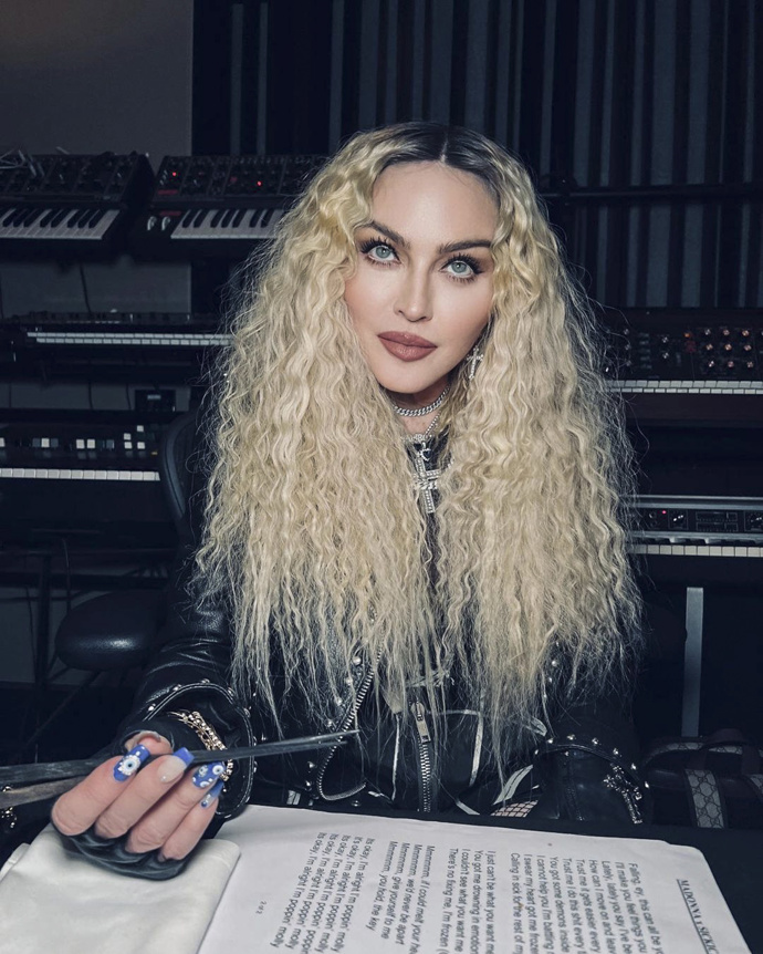 A velice ráda používá vylepšující filtry.