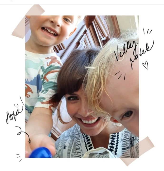 Moderátorka má doma veselo a jak říká v našem rozhovoru, nepořádkem se rozhodit nenechá.