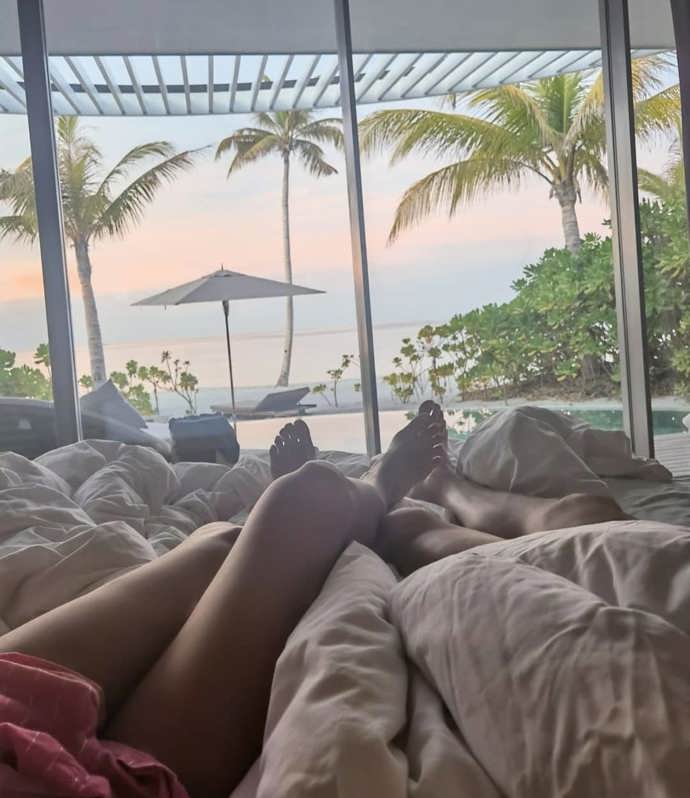 Dara Rolins nejprve na sociálních sítích zveřejňovala pouze náznaky, že je znovu zamilovaná, teď už publikuje fotky se svou láskou zcela bez ostychu.