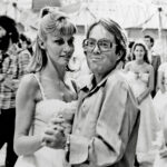 V Pomádě hrála Olivia naivku Sandy, jež se v závěru změní v dračici.