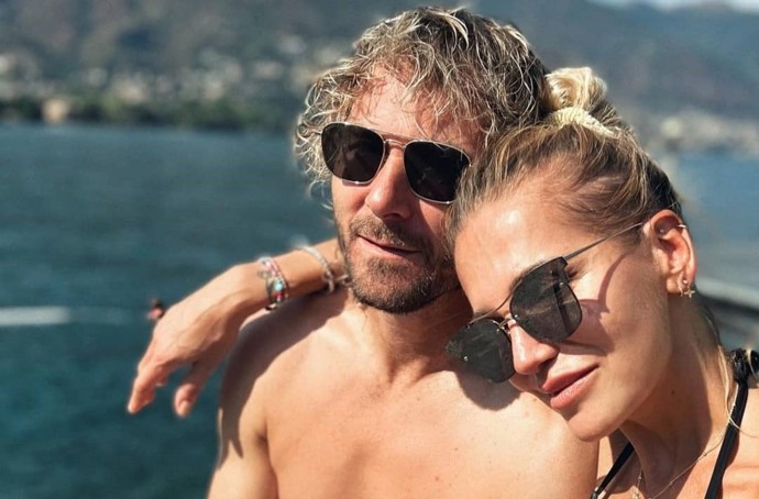 Dara Rolins prožívá zamilované období s partnerem Pavlem Nedvědem. 