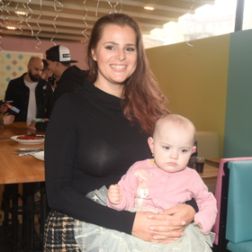 Modelka a podnikatelka Ornella Koktová (29) je mámou tří dětí - Quentina (9), Svena (2) a Lilianne (1). Prvorozeného Quentina přivedla na svět ve 20 letech.