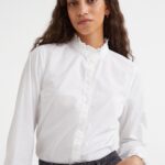 Bílá oxfordská košile. H&M, 799 Kč