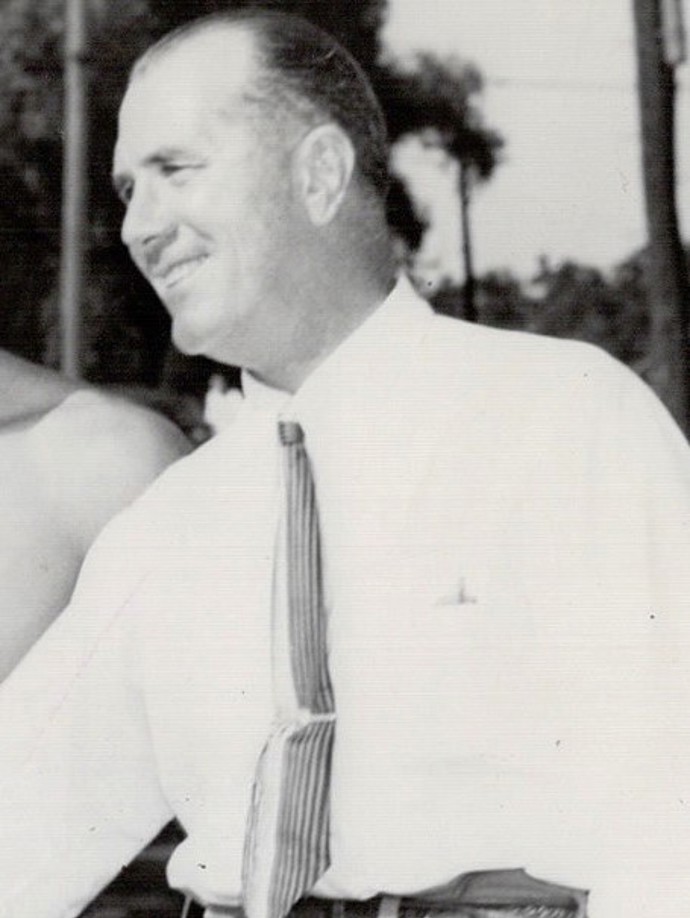 John B. Kelly, otec Grace Kelly, ve své poslední vůli požadoval, aby omezila utrácení. Prosil ji, aby Monacké knížectví nezbankrotovalo kvůli jejím účtům za oblečení.