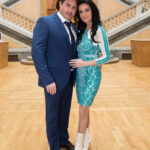 Jeho vyvolenou se stala o tři roky starší Alice Tobiášová.