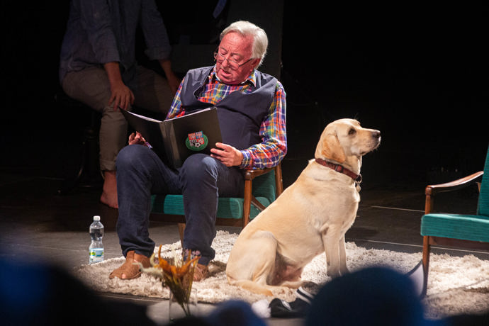 S Petrem Čtvrtníčkem si zahrál v inscenaci o korupčních kauzách v českém fotbalu. 