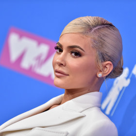 Dolarová milionářka Kylie Jenner si na plných rtech založila velmi výnosný byznys s dekorativní kosmetikou.