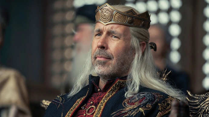 Seriál Rod draka se odehrává za vlády krále Viseryse I. Targaryena (Paddy Considine).
