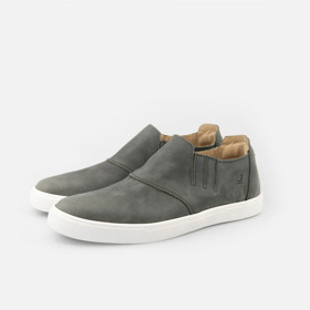 Slip on boty z pravé usně zpracované tradičními výrobními postupy v České republice. JANCARIK SHOES, 2590 Kč