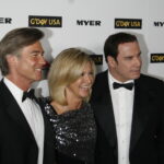 Olivia Newton-John s nejdůležitějšími muži svého života, manželem Johnem Easterlingem (vlevo) a Johnem Travoltou (vpravo). S Travoltou ji pojilo přátelství od roku 1978. Vídali se nejen pracovně, ale i soukromě a podle všeho dělali jeden druhému vrbu.