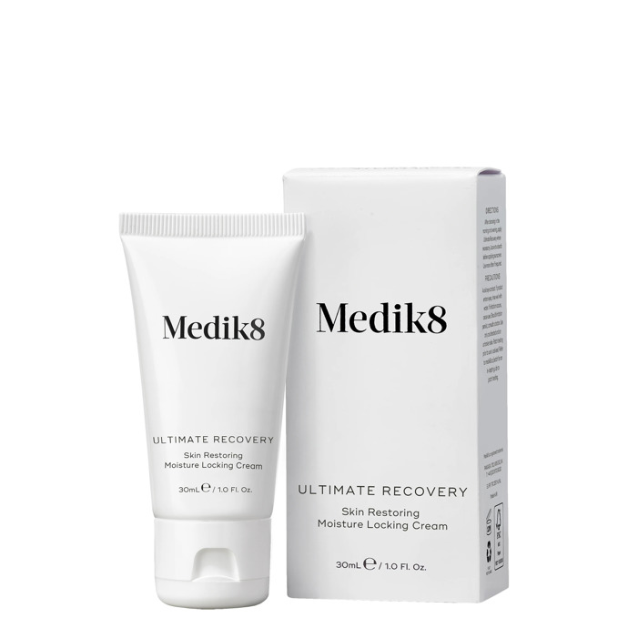 Hydratační krém pro velmi suchou pleť s retinolem Medik8. Centraleclinique.cz, 990 Kč