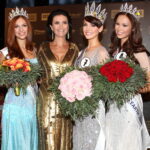 Gabriela zvítězila v České Miss v roce 2013. Titul získaly ten rok také Lucie Kovandová (vlevo) a Monika Leová (vpravo). Druhá zleva tehdejší ředitelka soutěže Michaela Maláčová.