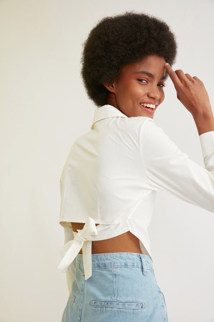 Zkrácená košile Trendyol. BezvaSport, 259 Kč