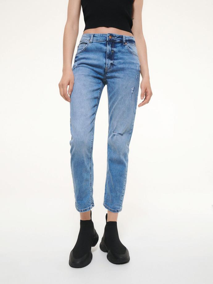 Elastické džíny boyfriend slim. RESERVED, 899 Kč