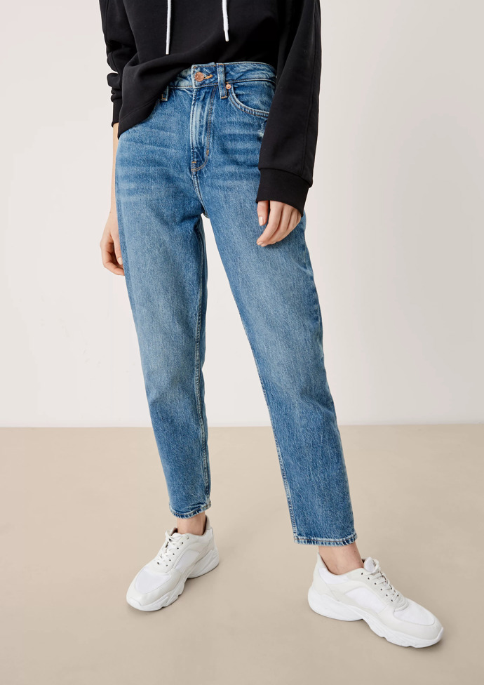 Denimky s nohavicemi Tapered leg. s.Oliver, 1399 Kč