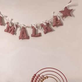 Nechybí roztomilé detaily, které dětský pokoj zútulňují.