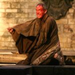 Jan Tříska byl také uznávaným divadelním hercem, objevil se třeba v Bouři od Williama Shakespeara.