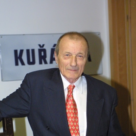 Herec zemřel 12. září roku 2012 kvůli prasklé výduti na břišní aortě.