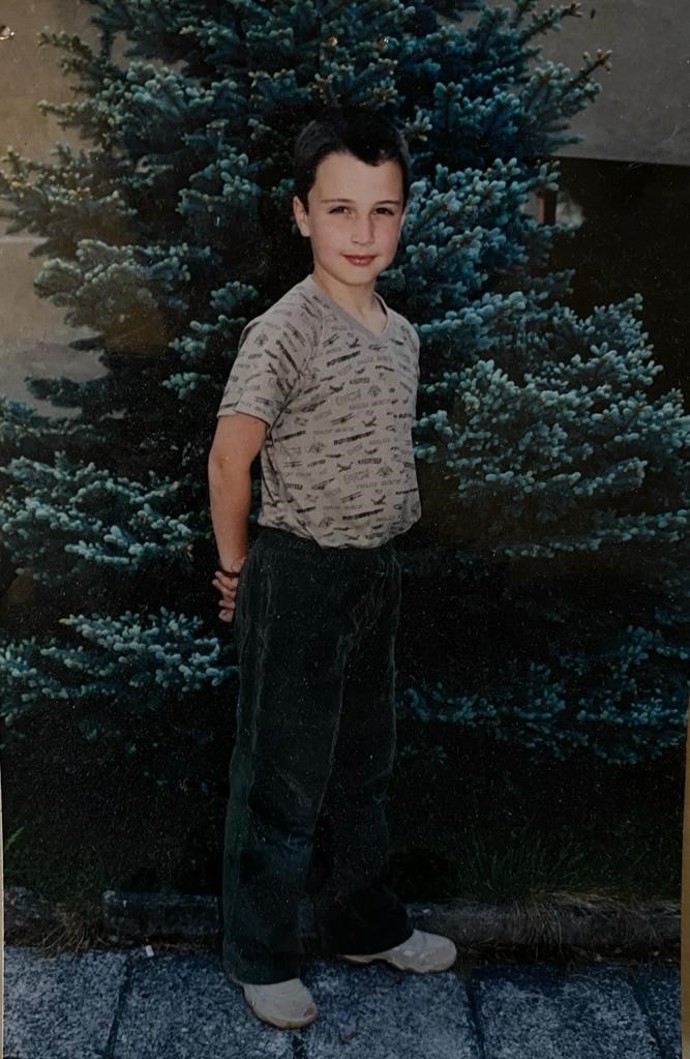 Poznáte ho? Tento chlapeček je seriálový Haďák Šimon Bilina.